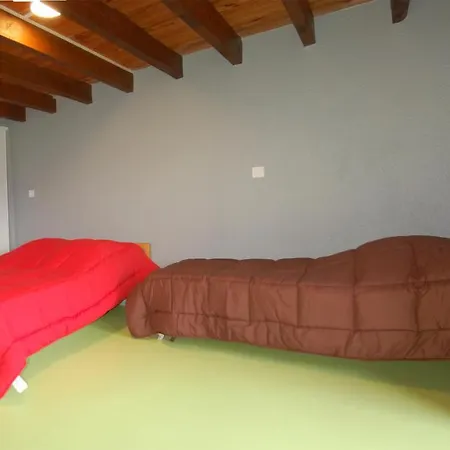 Du Cantal - Meubles Avec Kitchenette Et Chambres Sans Kitchenette Condat (Cantal)