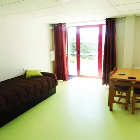 Du Cantal - Meubles Avec Kitchenette Et Chambres Sans Kitchenette Condat (Cantal)