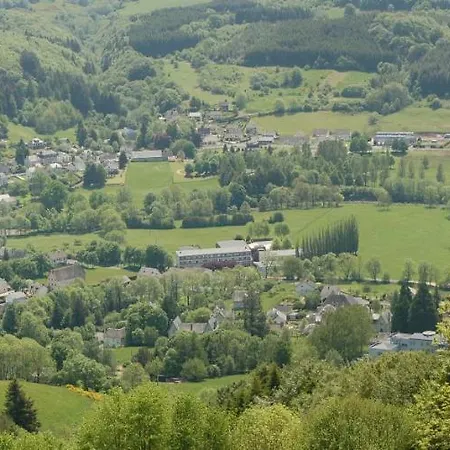 Du Cantal - Meubles Avec Kitchenette Et Chambres Sans Kitchenette Condat (Cantal)